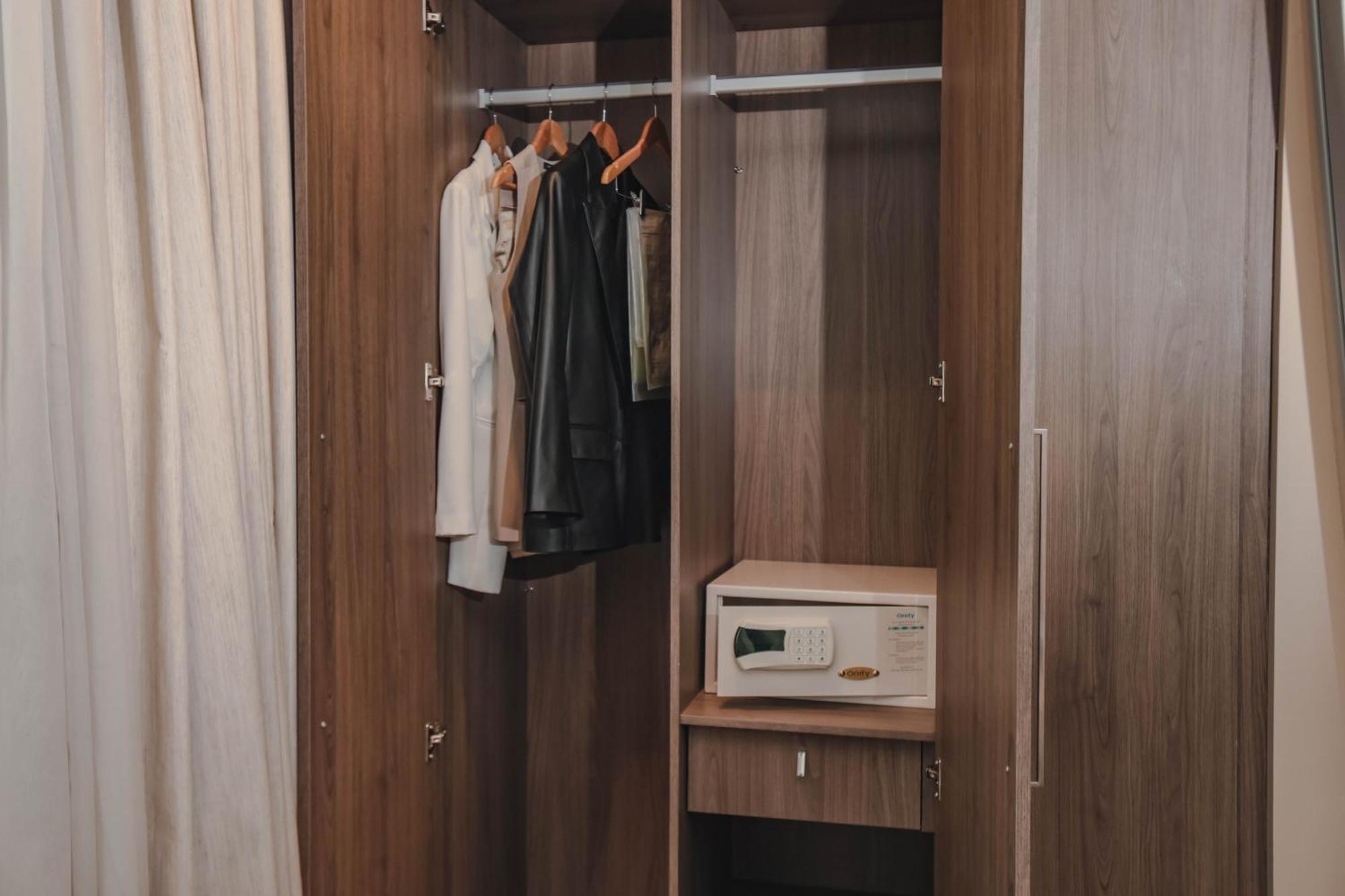 Paseo La Galeria Hotel & Suites Асунсьон Экстерьер фото