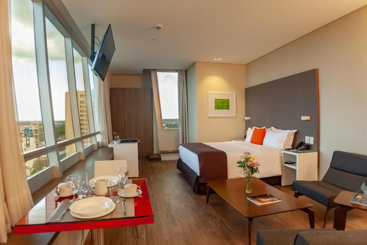 Paseo La Galeria Hotel & Suites Асунсьон Экстерьер фото